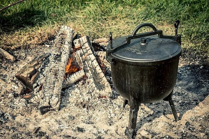 Ognisty Kocioł - kociołek myśliwski żeliwny 8L